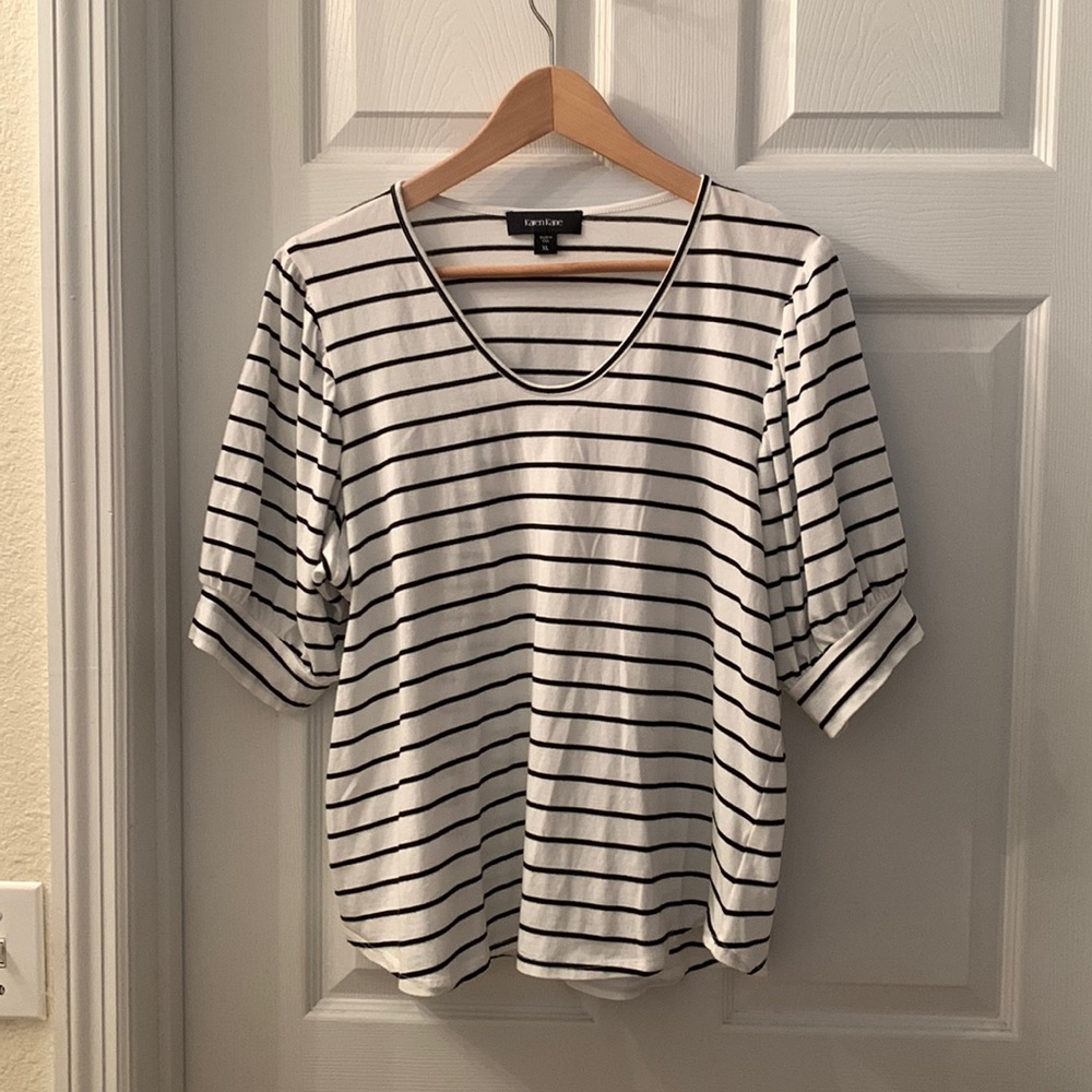 Karen Kane Black and White Striped Short Sleeve Top